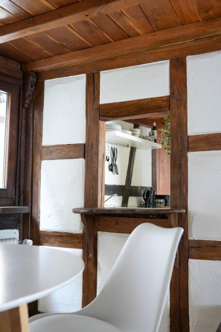 Charmante Fachwerk Wohnung Mit Terrasse In Der Altstadt Koblenz  Exterior photo