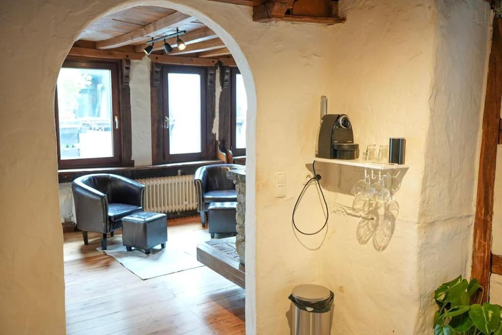 Charmante Fachwerk Wohnung Mit Terrasse In Der Altstadt Koblenz  Exterior photo