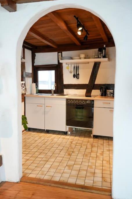 Charmante Fachwerk Wohnung Mit Terrasse In Der Altstadt Koblenz  Exterior photo